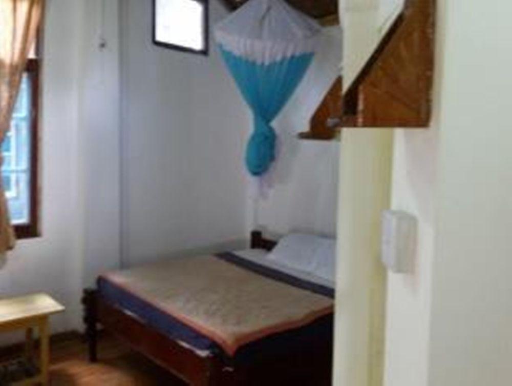 Prince Hotel Mrauk-oo Buitenkant foto