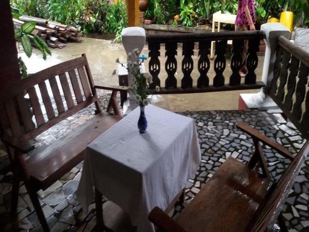 Prince Hotel Mrauk-oo Buitenkant foto