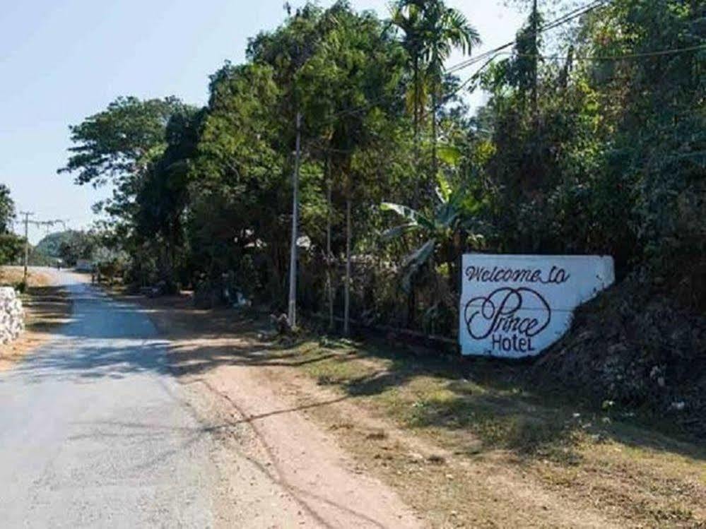 Prince Hotel Mrauk-oo Buitenkant foto