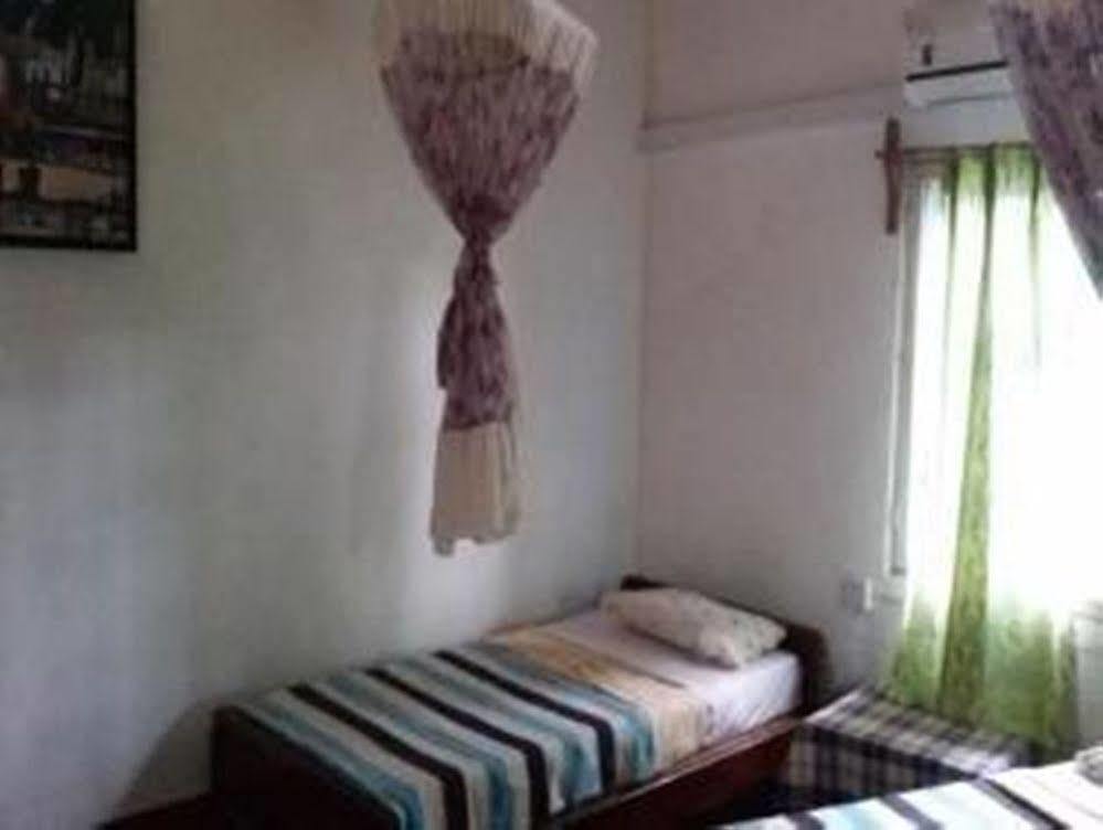 Prince Hotel Mrauk-oo Buitenkant foto