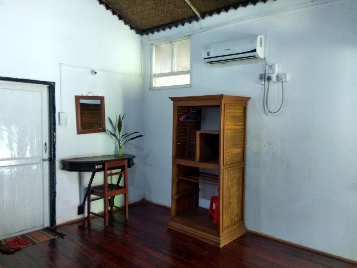 Prince Hotel Mrauk-oo Buitenkant foto