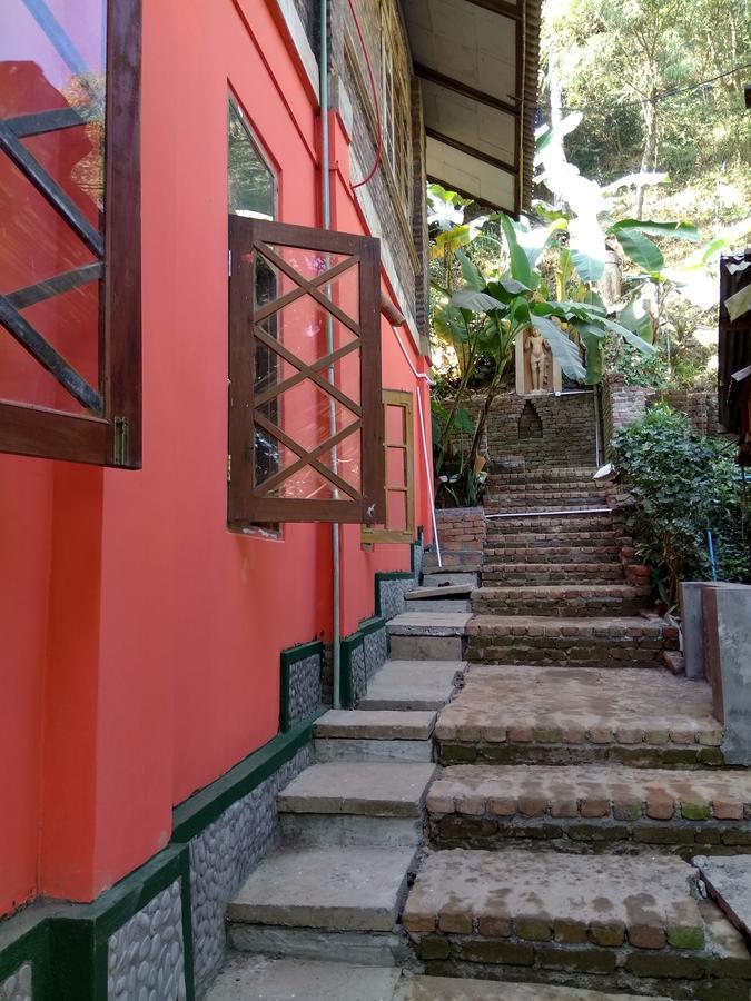 Prince Hotel Mrauk-oo Buitenkant foto