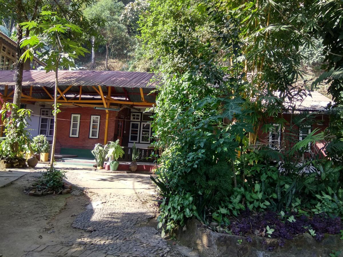 Prince Hotel Mrauk-oo Buitenkant foto