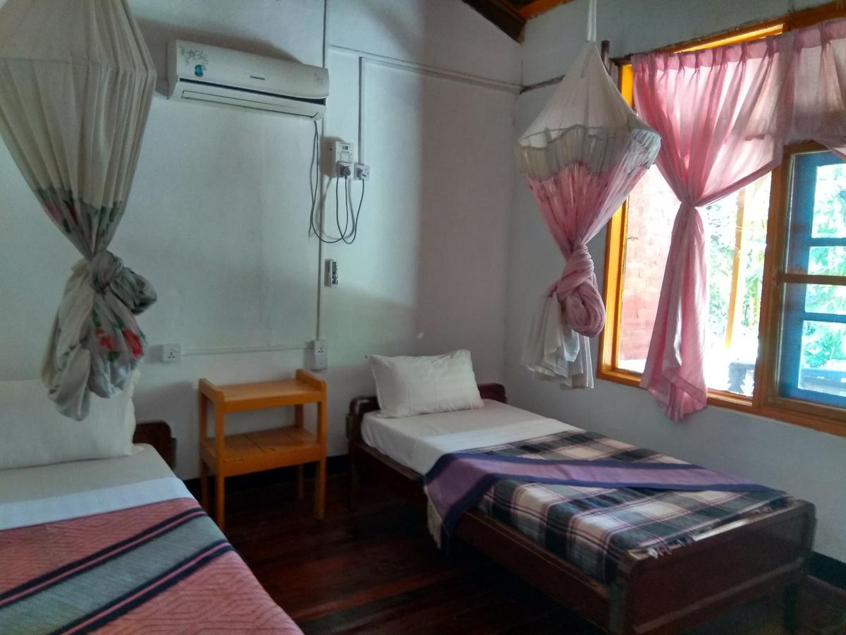 Prince Hotel Mrauk-oo Buitenkant foto